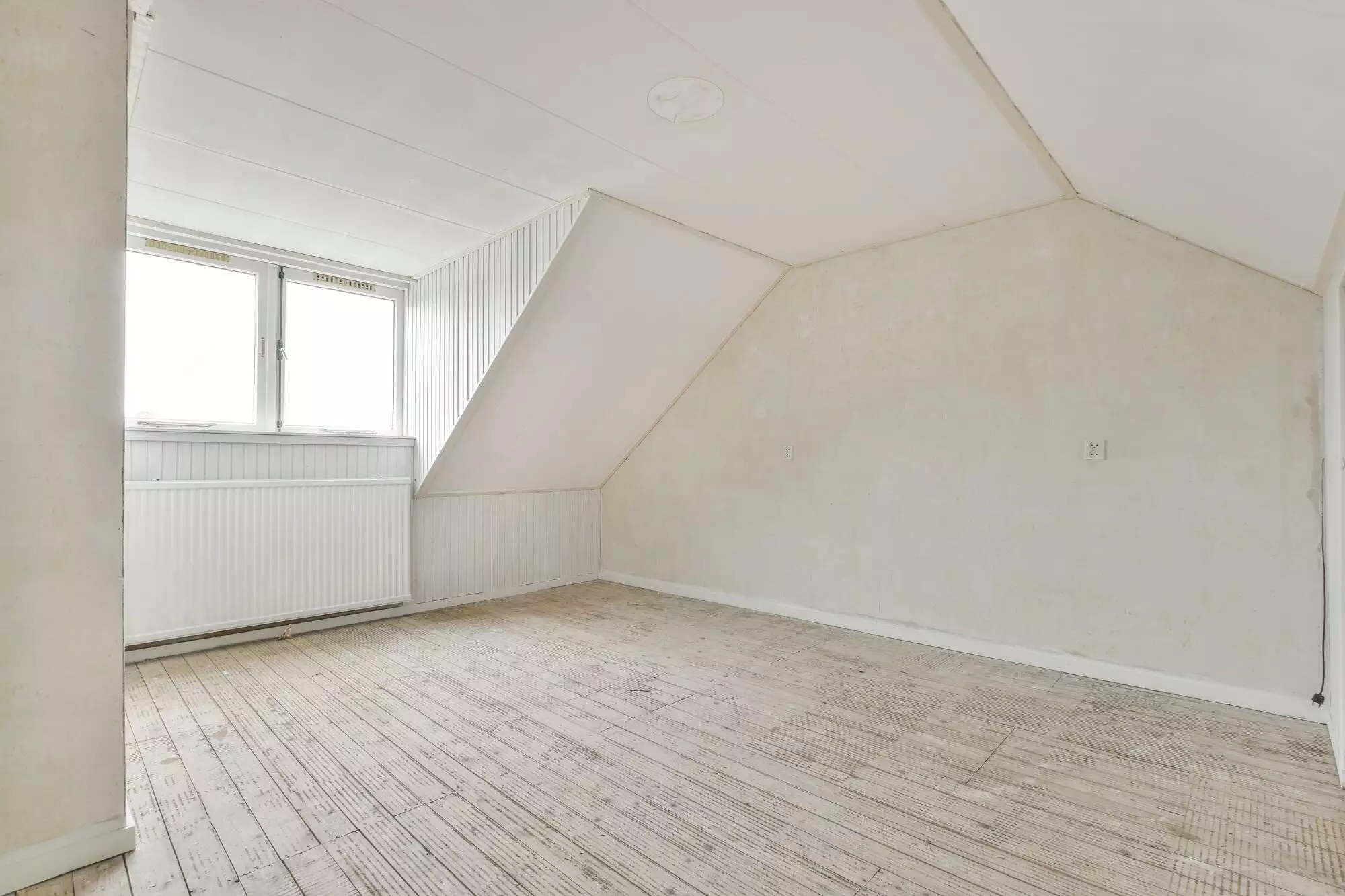 Empty room renovation